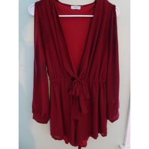 Size Small, Tobi Long Sleeve Romper